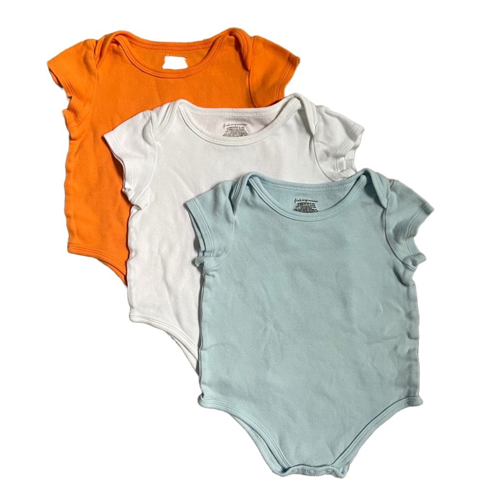 FIRST‎ IMPRESSIONS ORANGE/WHITE/BLUE SET OF THREE BABY BODYSUITS SIZE 18MO